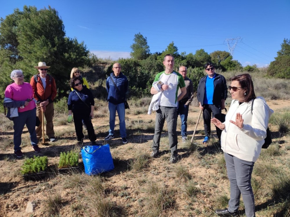 III Jornada de Plantaci&oacute;n de &Aacute;rboles ?Dona m&aacute;